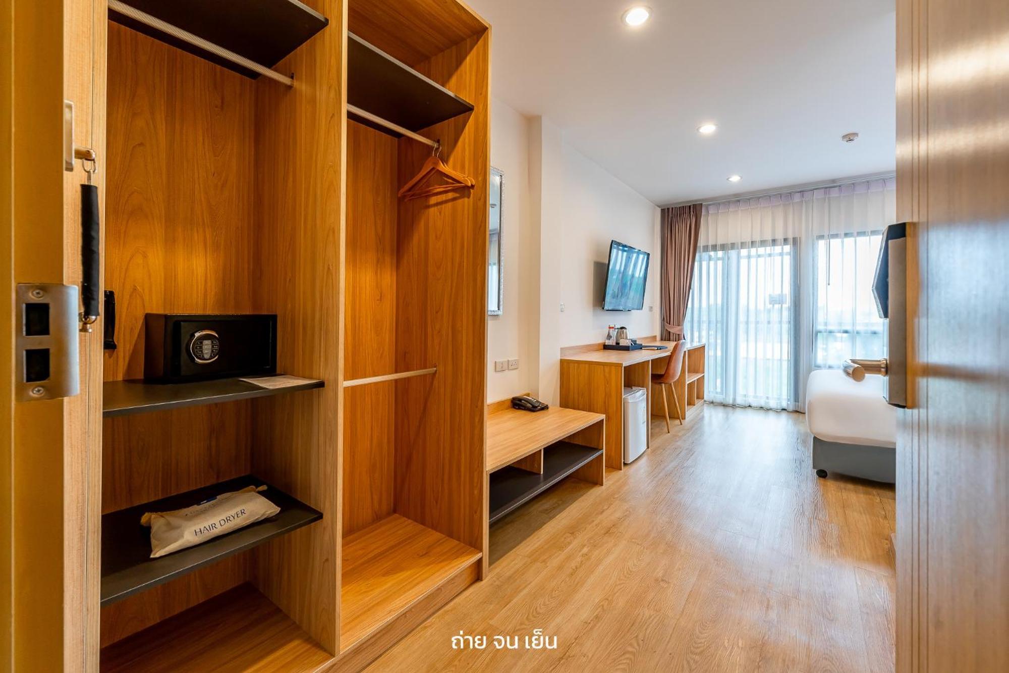 7 Days Premium Don Meaung Airport Khách sạn 3*