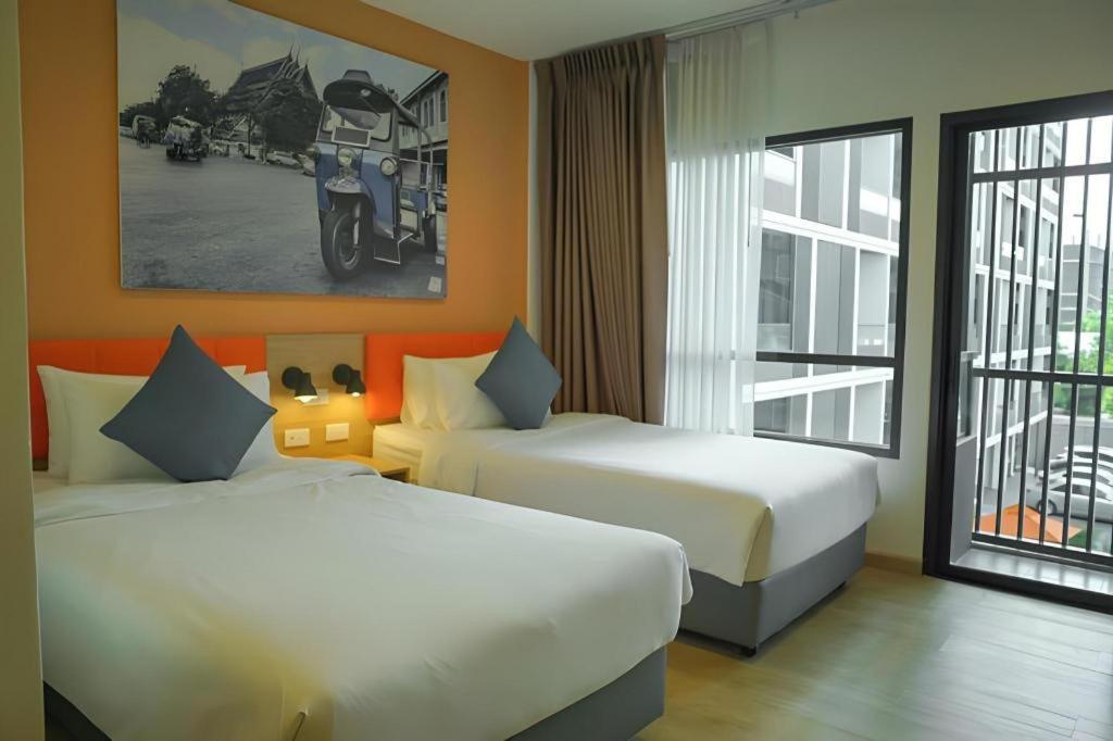 Khách sạn 7 Days Premium Don Meaung Airport 3*