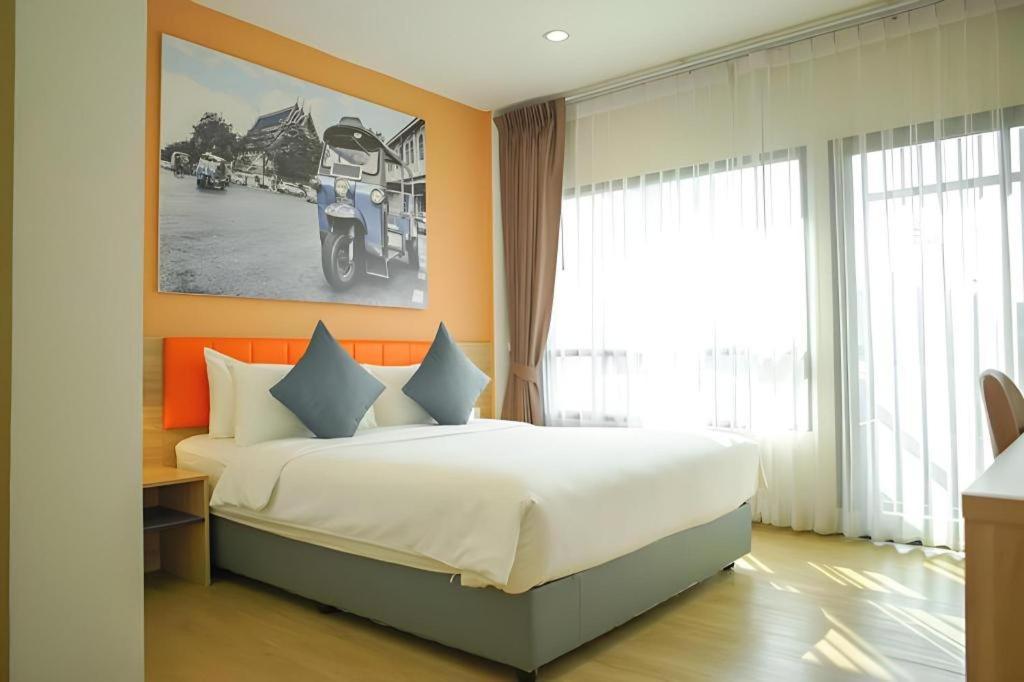 Khách sạn 7 Days Premium Don Meaung Airport