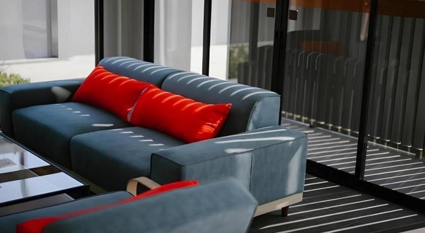 7 Days Premium Don Meaung Airport Hotel 3*